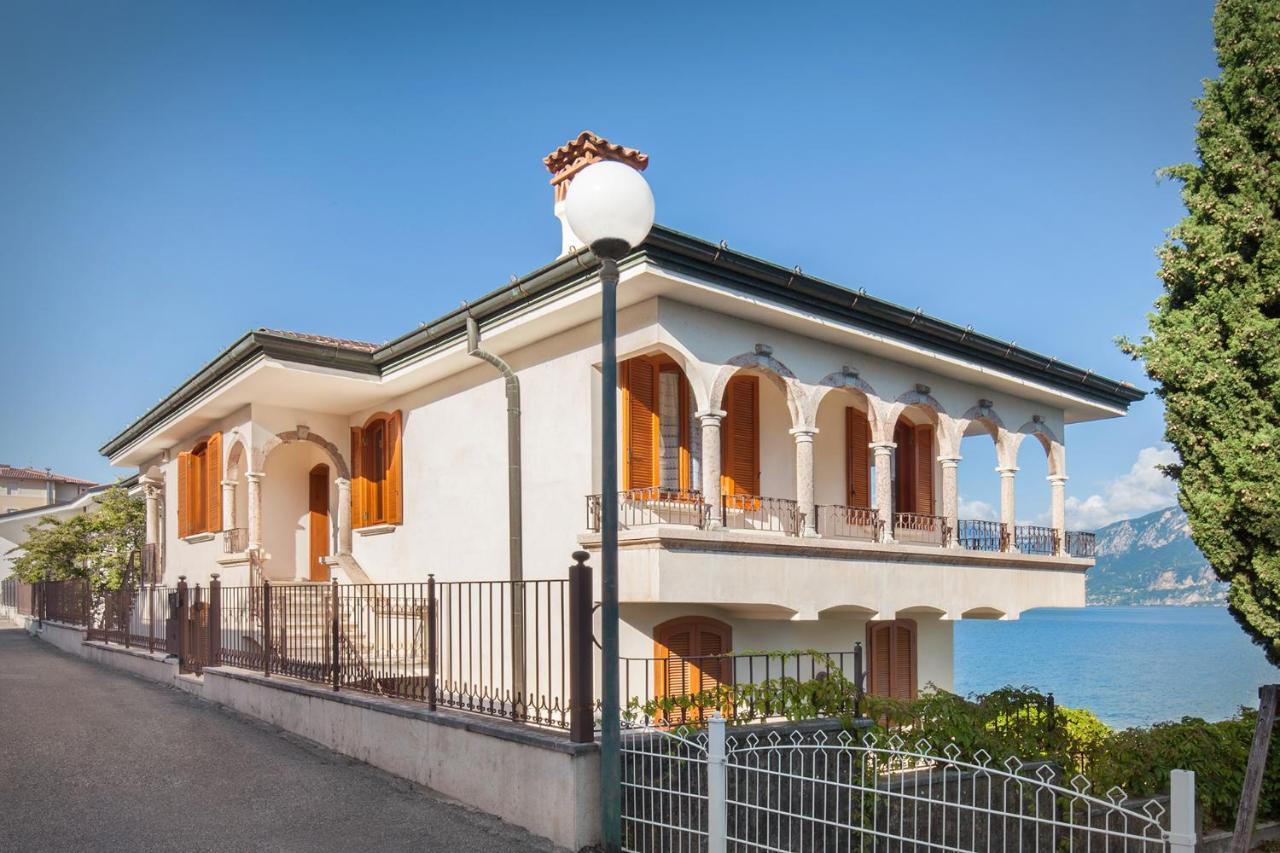 Villa Francesca-Grande Appartamento In Riva Al Lago Brenzone sul Garda Buitenkant foto