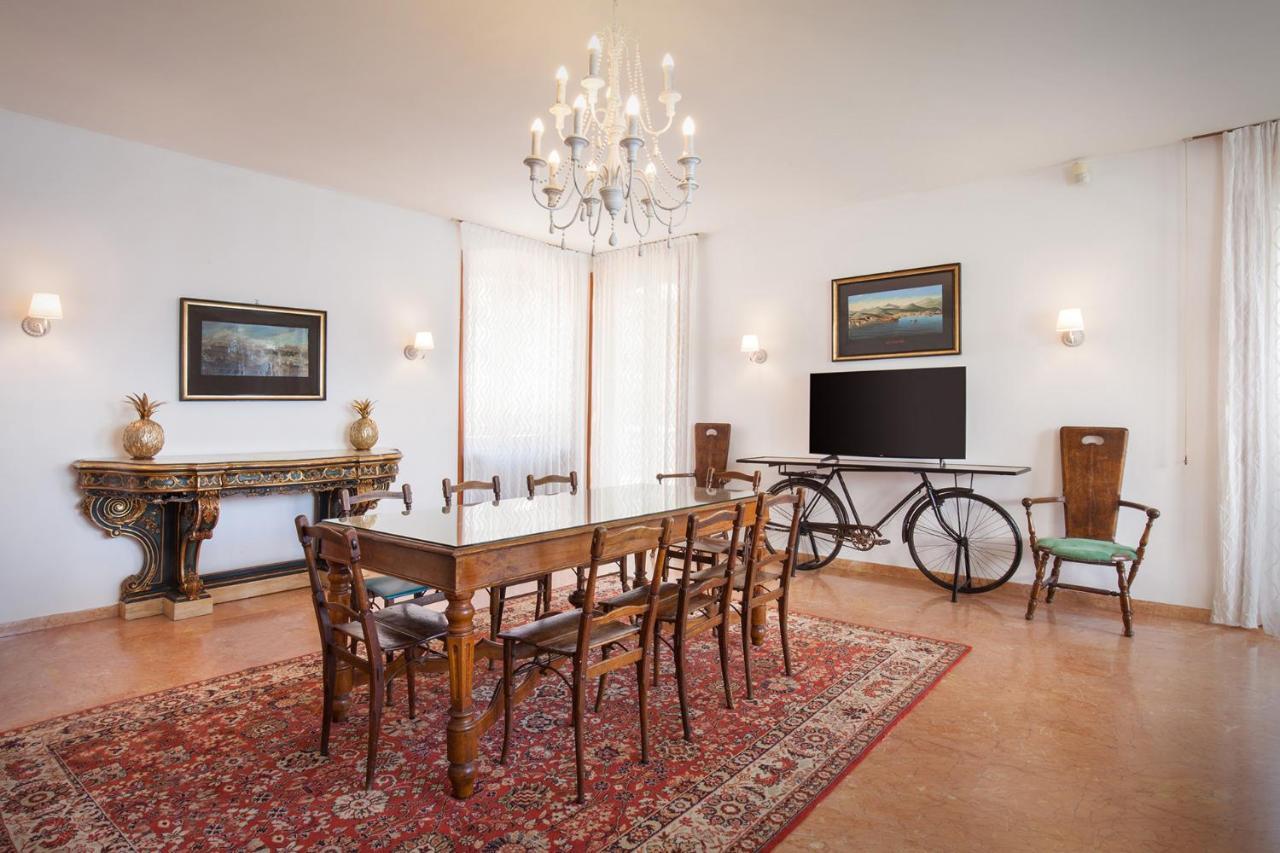 Villa Francesca-Grande Appartamento In Riva Al Lago Brenzone sul Garda Buitenkant foto